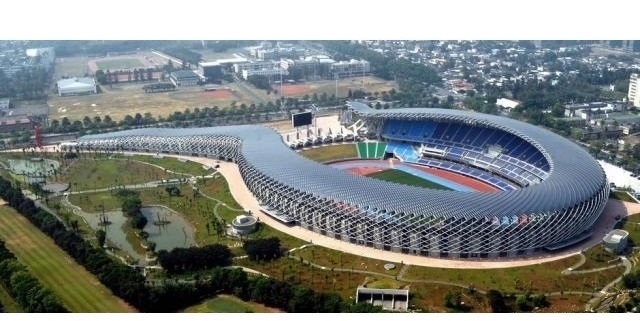 Kaohsiung_National_Stadium.jpg